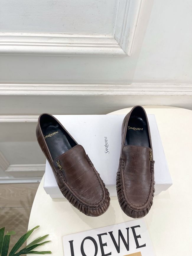 Yves saint Laurent LE LOAFER supple in shiny leather 818908-6 Yves saint Laurent LE LOAFER supple in shiny leather 818908-6