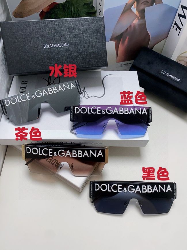 Dolce & Gabbana Sunglasses 821452-1