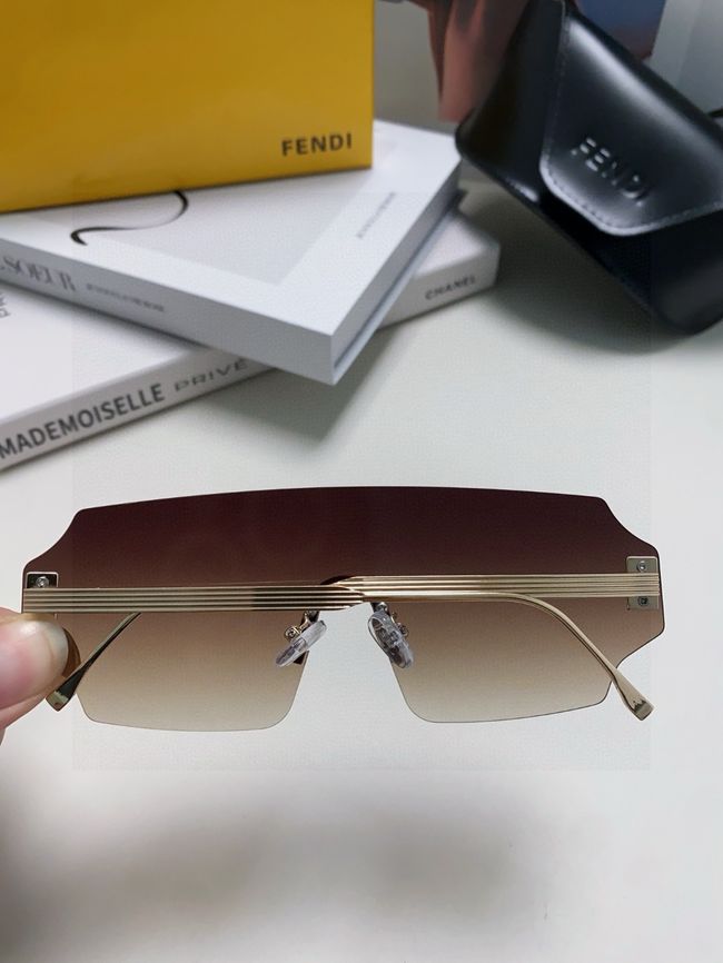 Fendi Sunglasses 821539-2