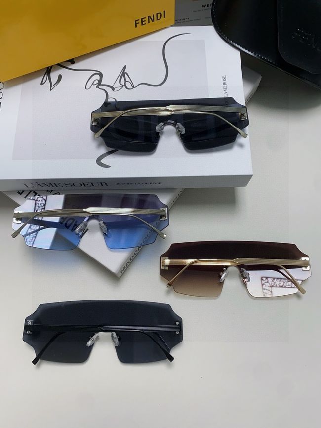 Fendi Sunglasses 821539-2