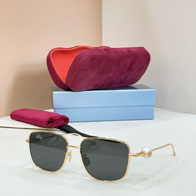 Gucci Sunglasses 821568-2