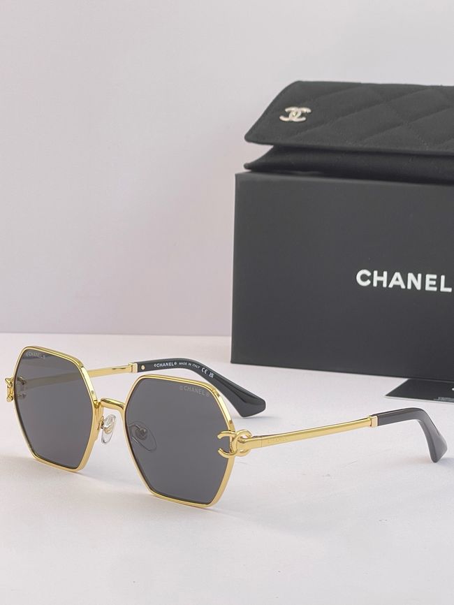 Chanel Sunglasses 821633-1