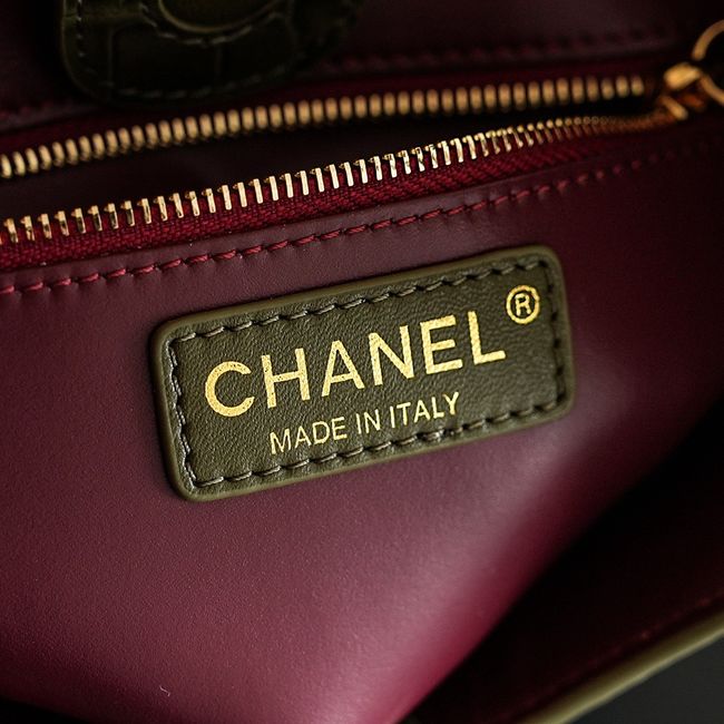 Chanel Shoulder Bags Crocodile Embossed 68011 green