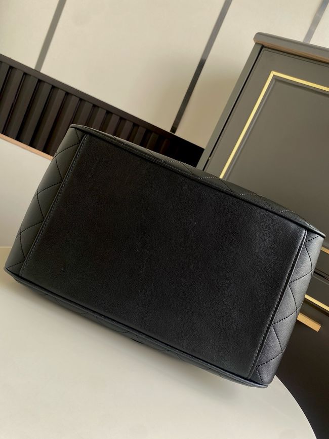 Chanel Large Shopping Bag AS6201 black
