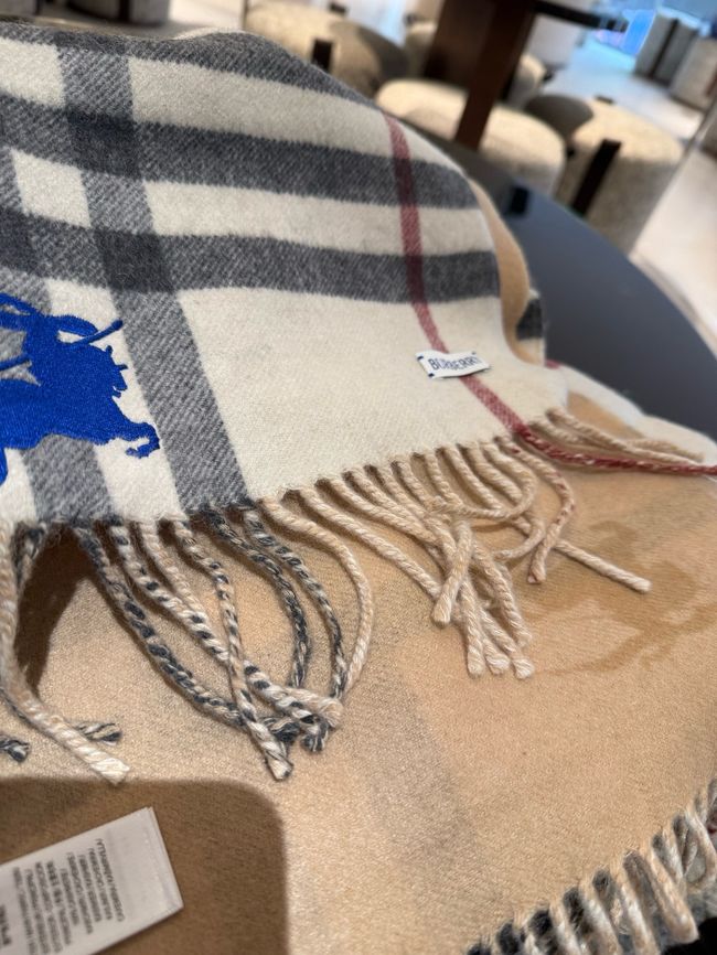 Burberry cashmere scarf BU0021-1