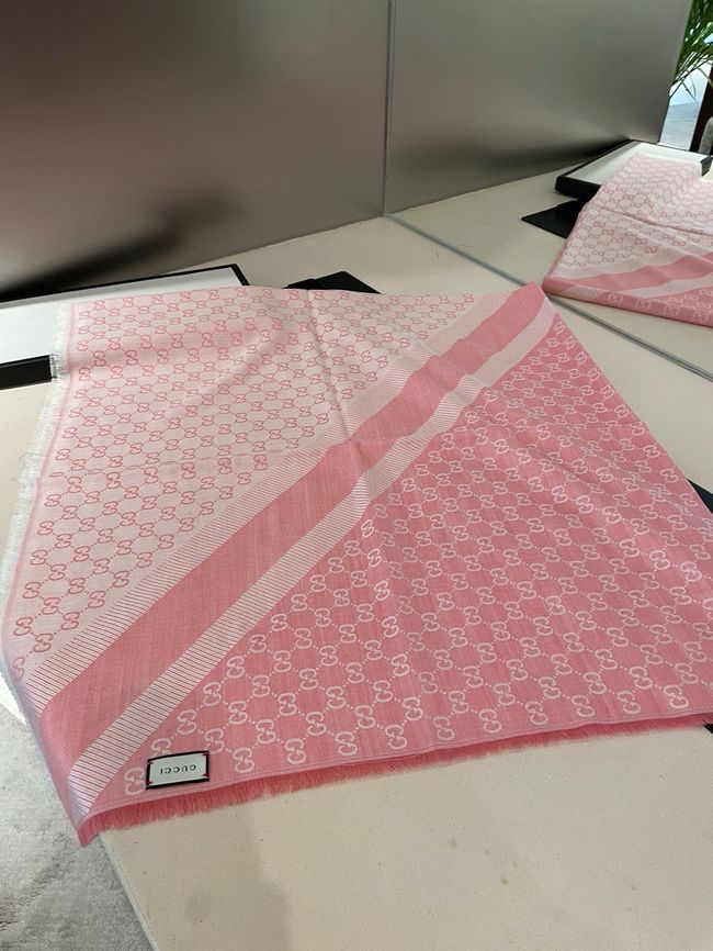 Gucci Shawl Wool Silk and Cotton 06389-4