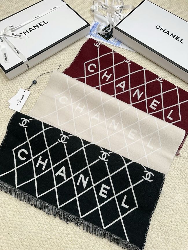 Chanel cashmere scarf B25978-1