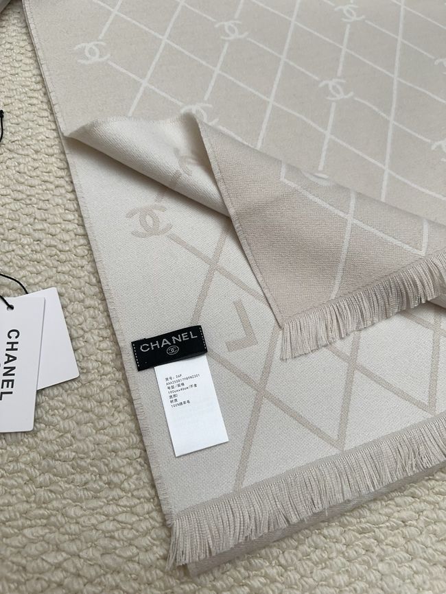 Chanel cashmere scarf B25978-3