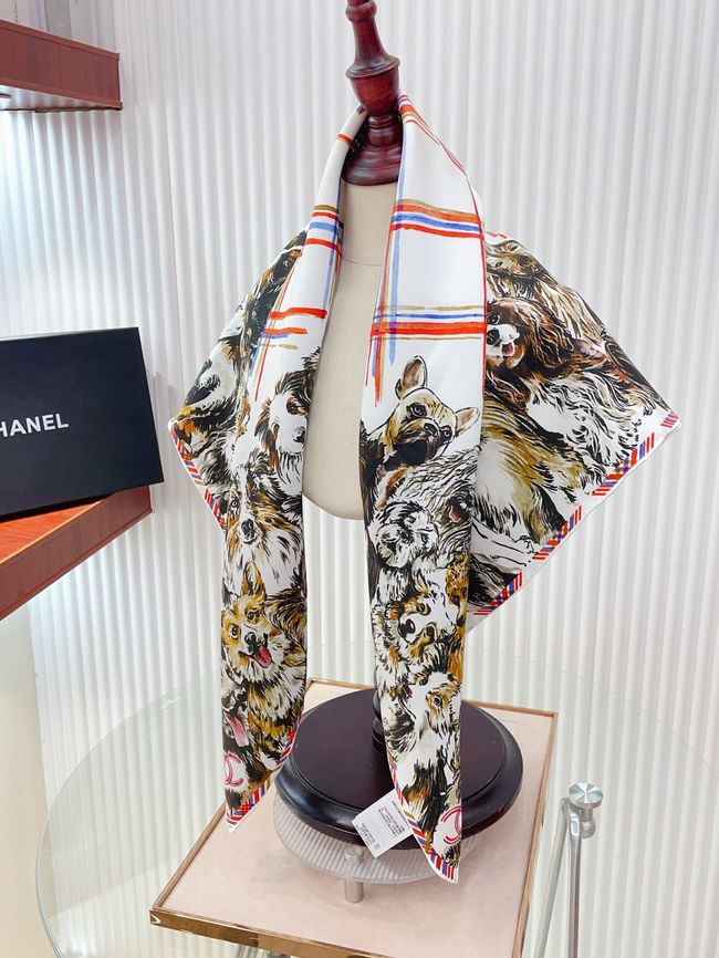 Chanel silk scarf B25981-2