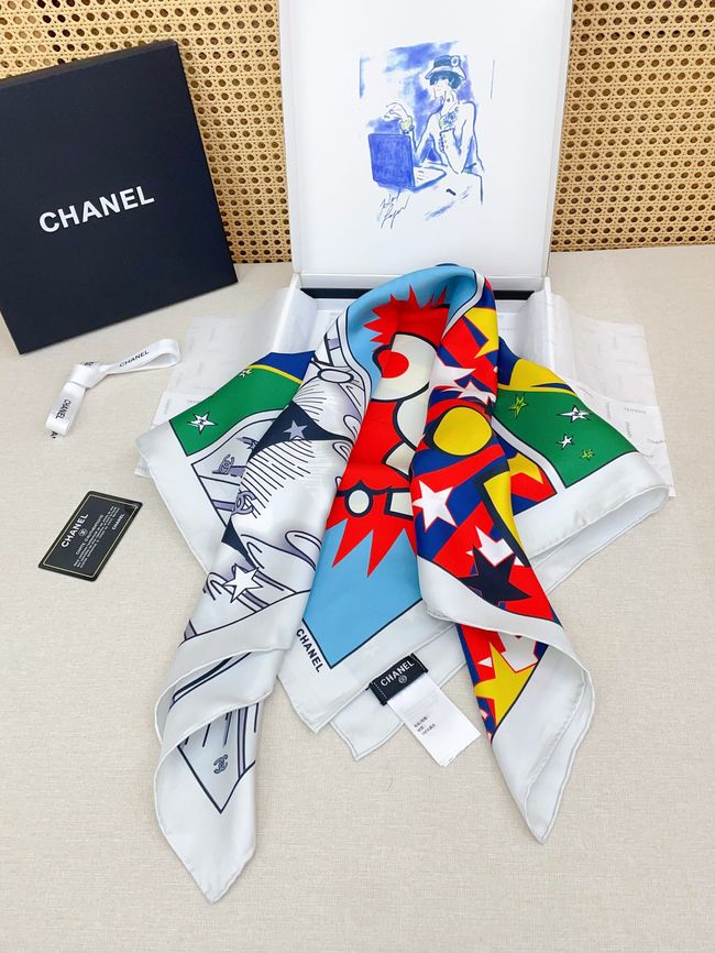 Chanel silk scarf B25982-1