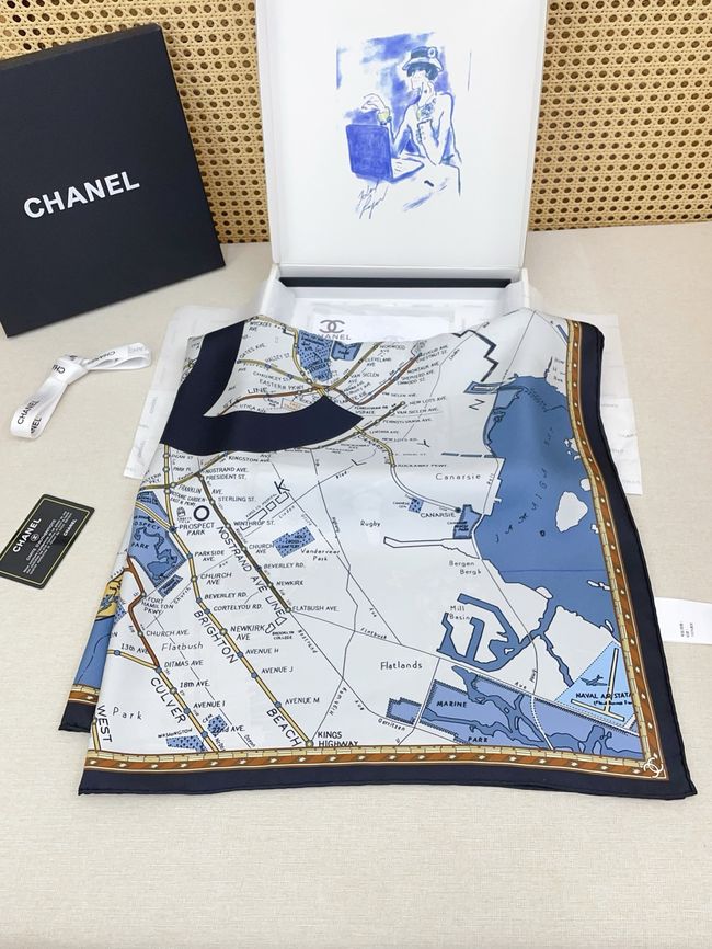 Chanel silk scarf B25984-2