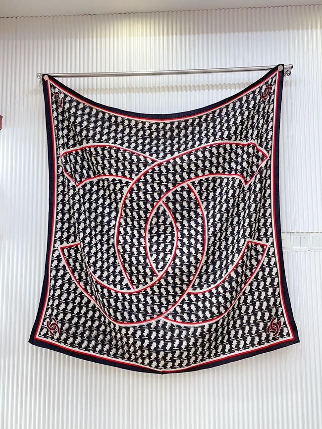 Chanel cashmere scarf B25985-1