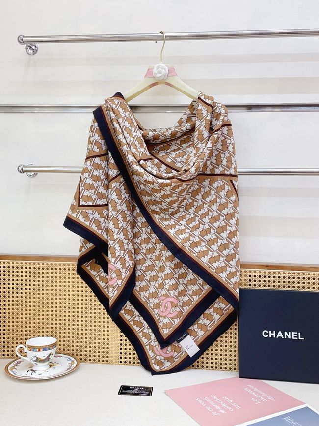 Chanel cashmere scarf B25985-2
