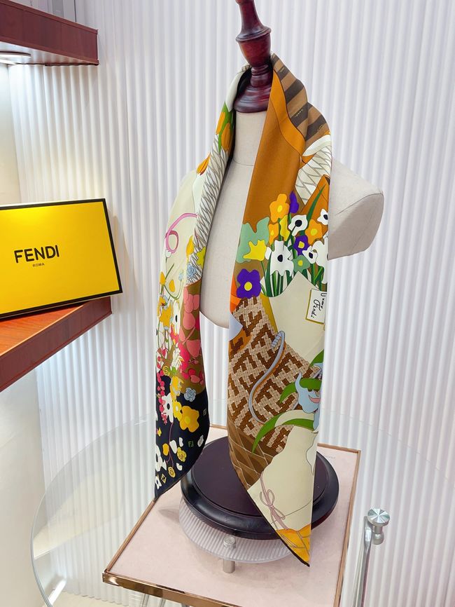 Fendi silk Square 90 06390-2
