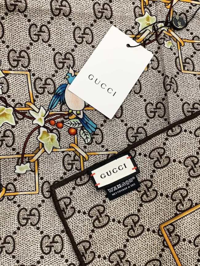 Gucci Printed GG wool silk shawl 873729-1