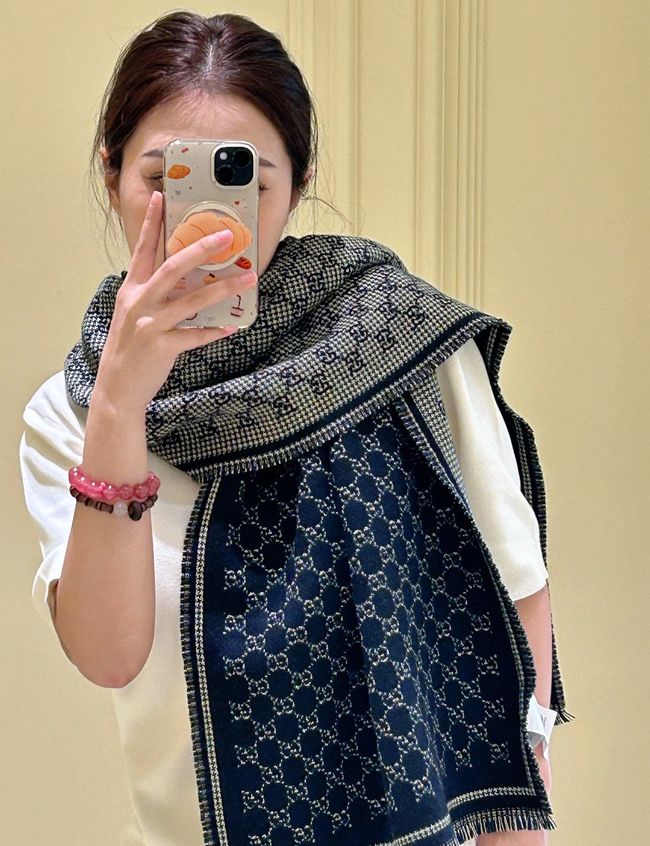 Gucci cashmere scarf 873732-3