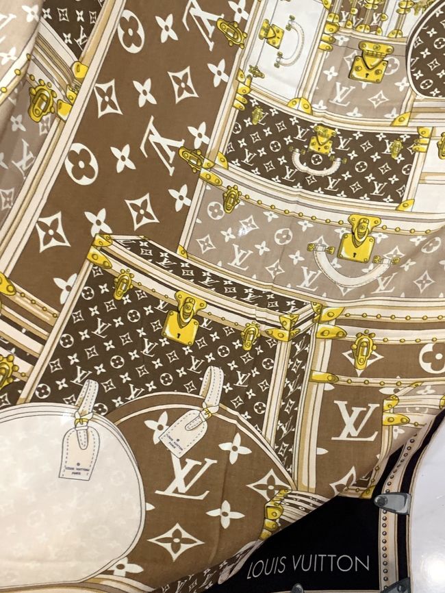 Louis Vuitton Monogram Shine Shawl M98771-1