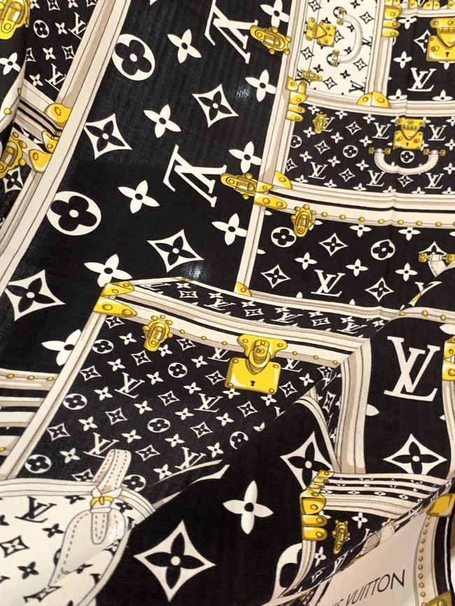 Louis Vuitton Monogram Shine Shawl M98771-2