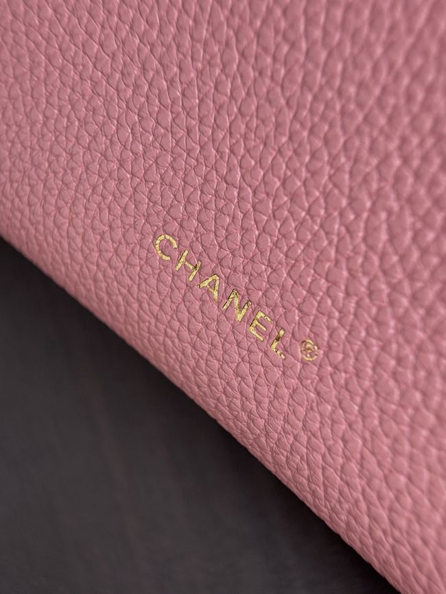 Chanel Large Vanity with chain AS6473 pink