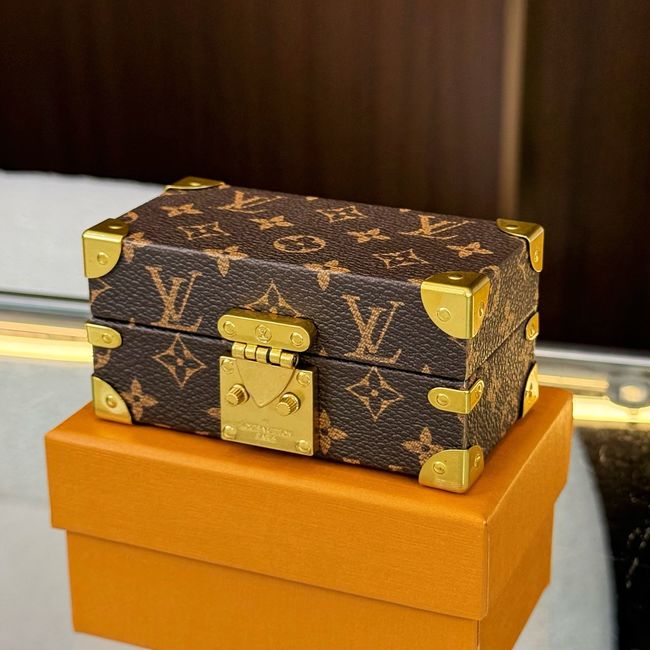 Louis Vuitton Lipstick packet M01190-2
