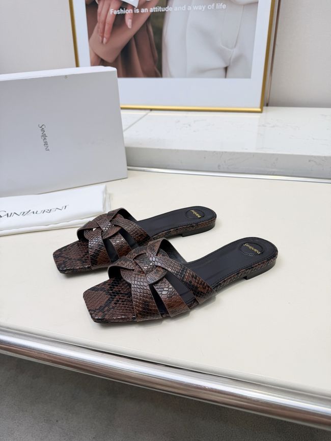 Saint Laurent tribute SANDALS in smooth leather 875936-10