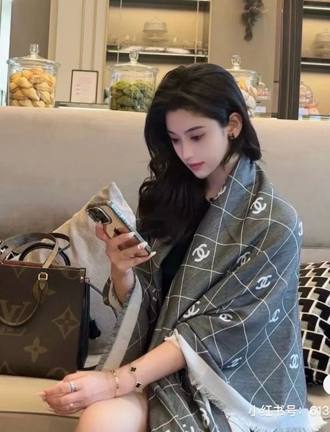 Chanel cashmere Shawl AAC486-1
