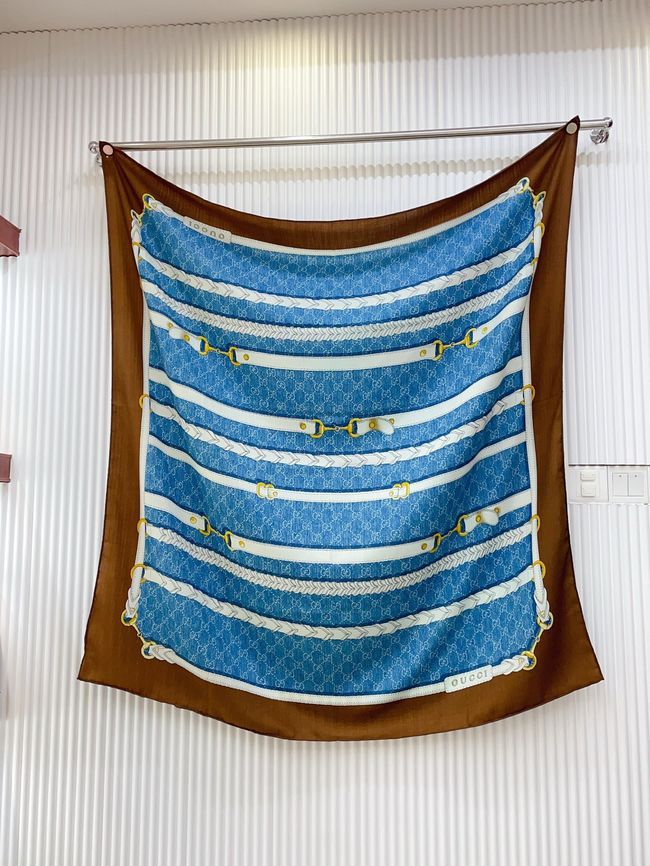 Gucci Shawl Wool and Silk A007HK-2
