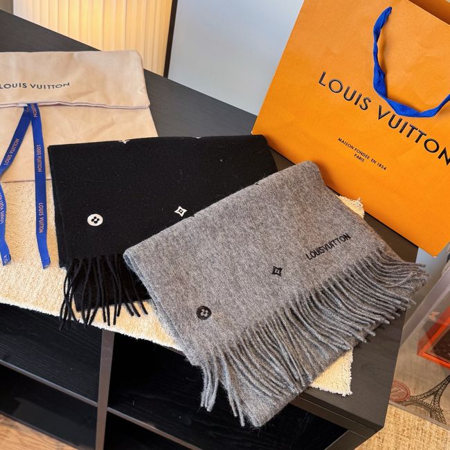 Louis Vuitton New Forevergram Scarf M9A255-2