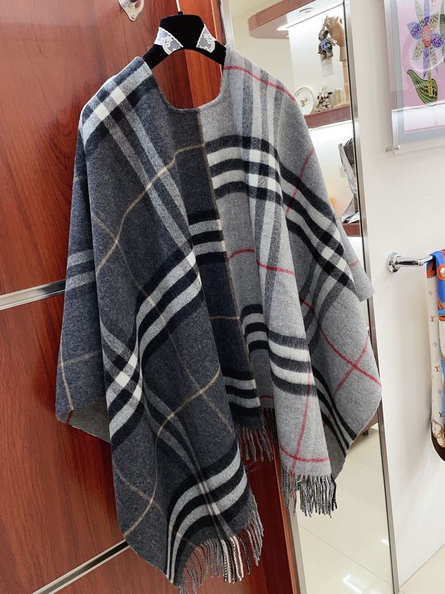 Burberry Cashmere cape BU0032-1