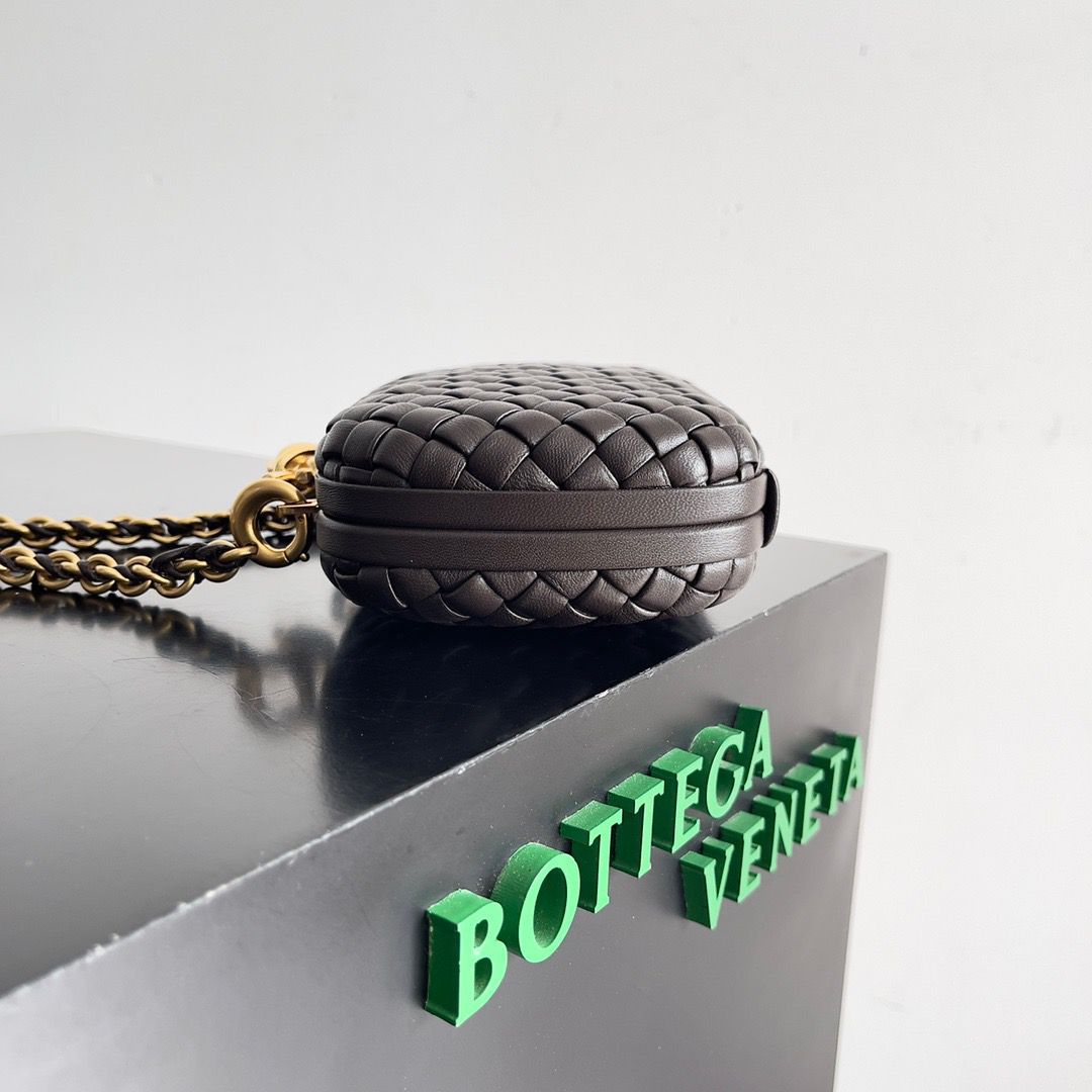 Bottega Veneta Knot Original Leather Chain Bag 717622 Fondant