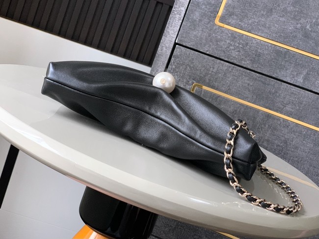 Chanel CLUTCH WITH CHAIN AP4613 black