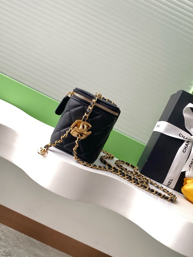 CHANEL MINI CLUTCH Grained Calfskin AP3940 black