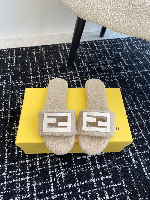 Fendi Shoes FDS00130