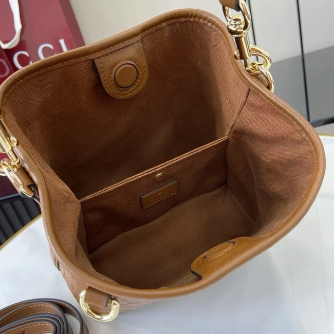 Gucci GG Emblem small bucket bag 815118 tan
