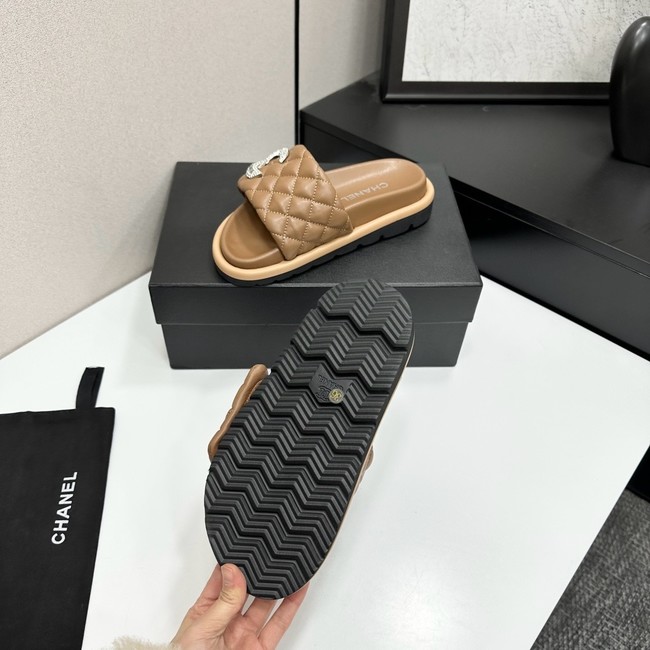 Chanel slipper 21061-10