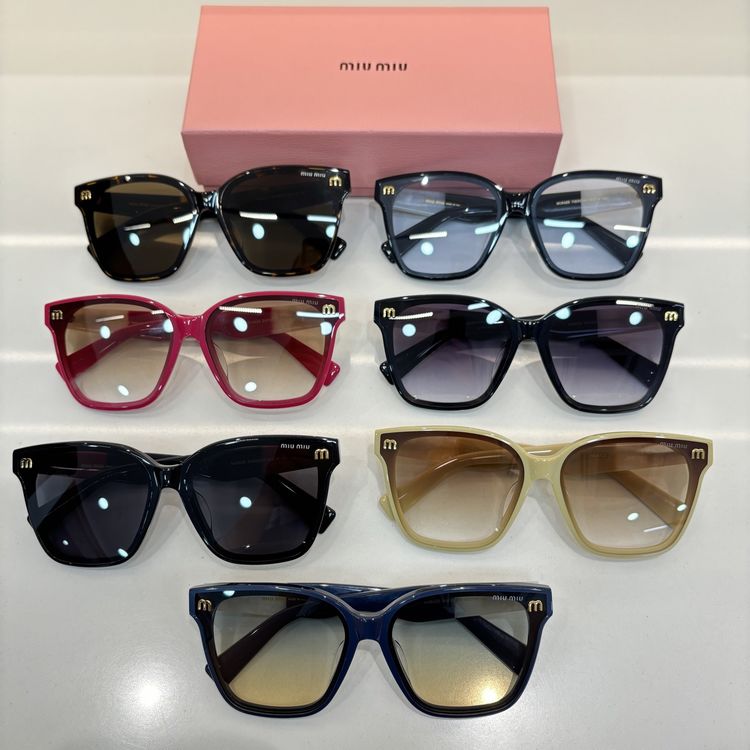 miumiu Sunglasses MMS00012-1