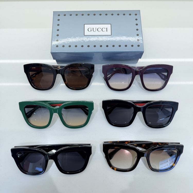 Gucci Sunglasses GUS00011-1